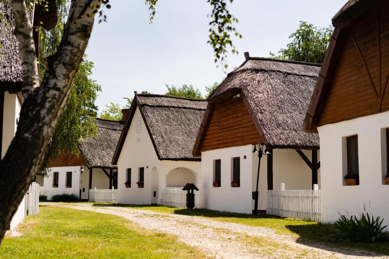 Hotel Bohém Birtok és Csárda Zamárdi Esterno foto