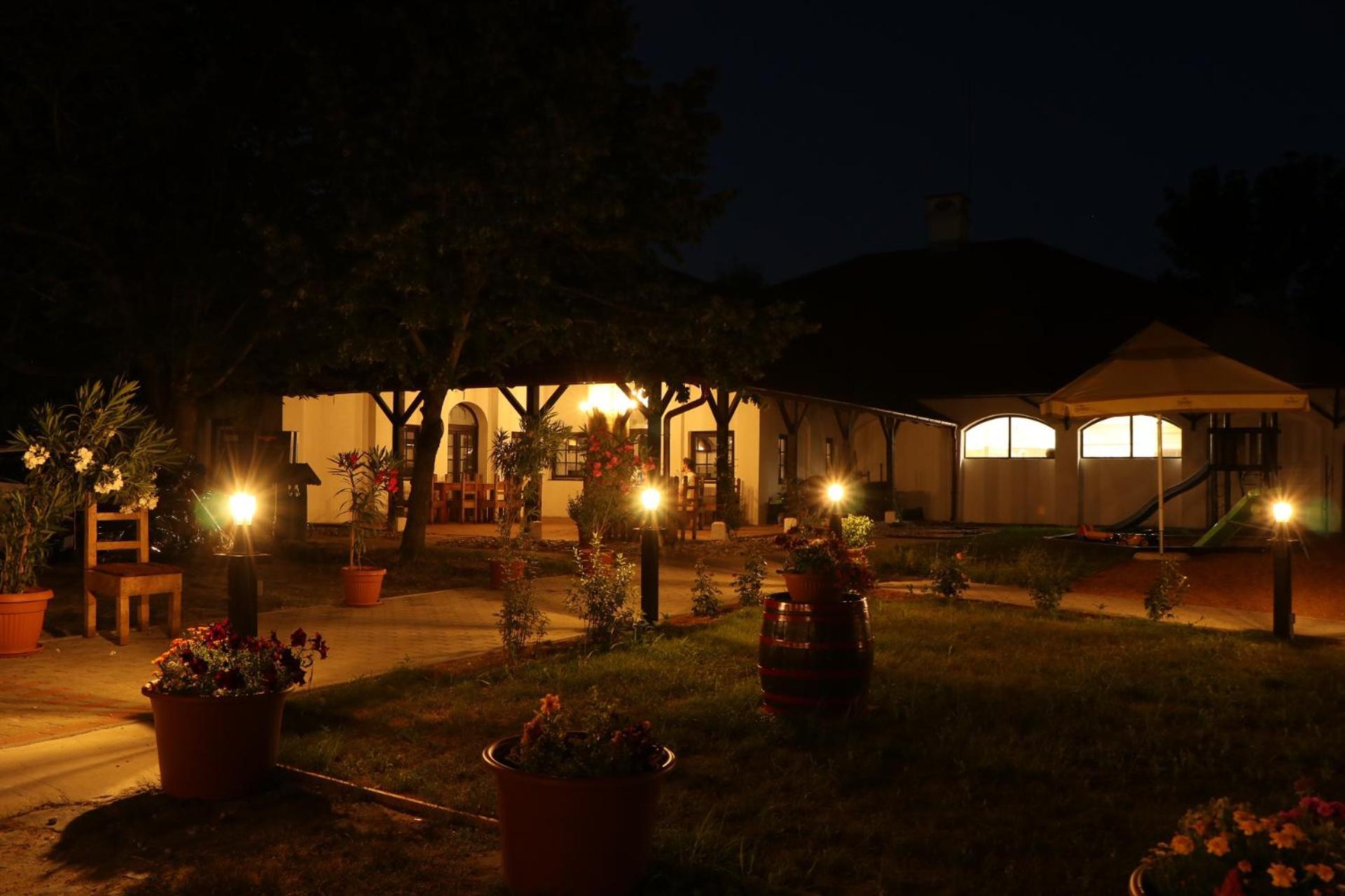 Hotel Bohém Birtok és Csárda Zamárdi Esterno foto