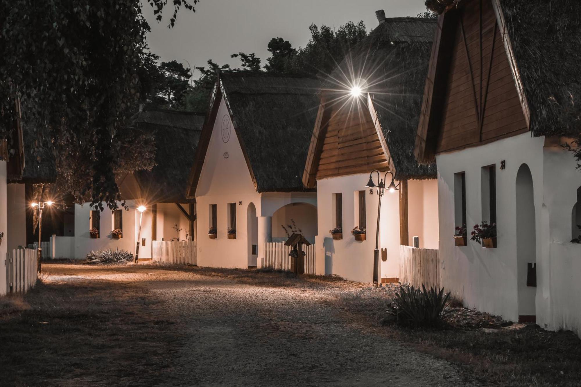 Hotel Bohém Birtok és Csárda Zamárdi Esterno foto
