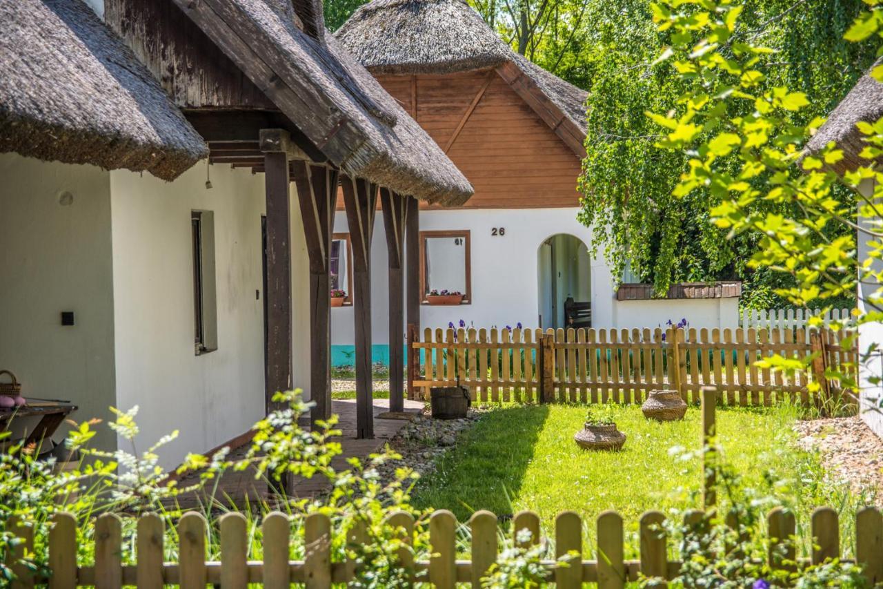 Hotel Bohém Birtok és Csárda Zamárdi Esterno foto