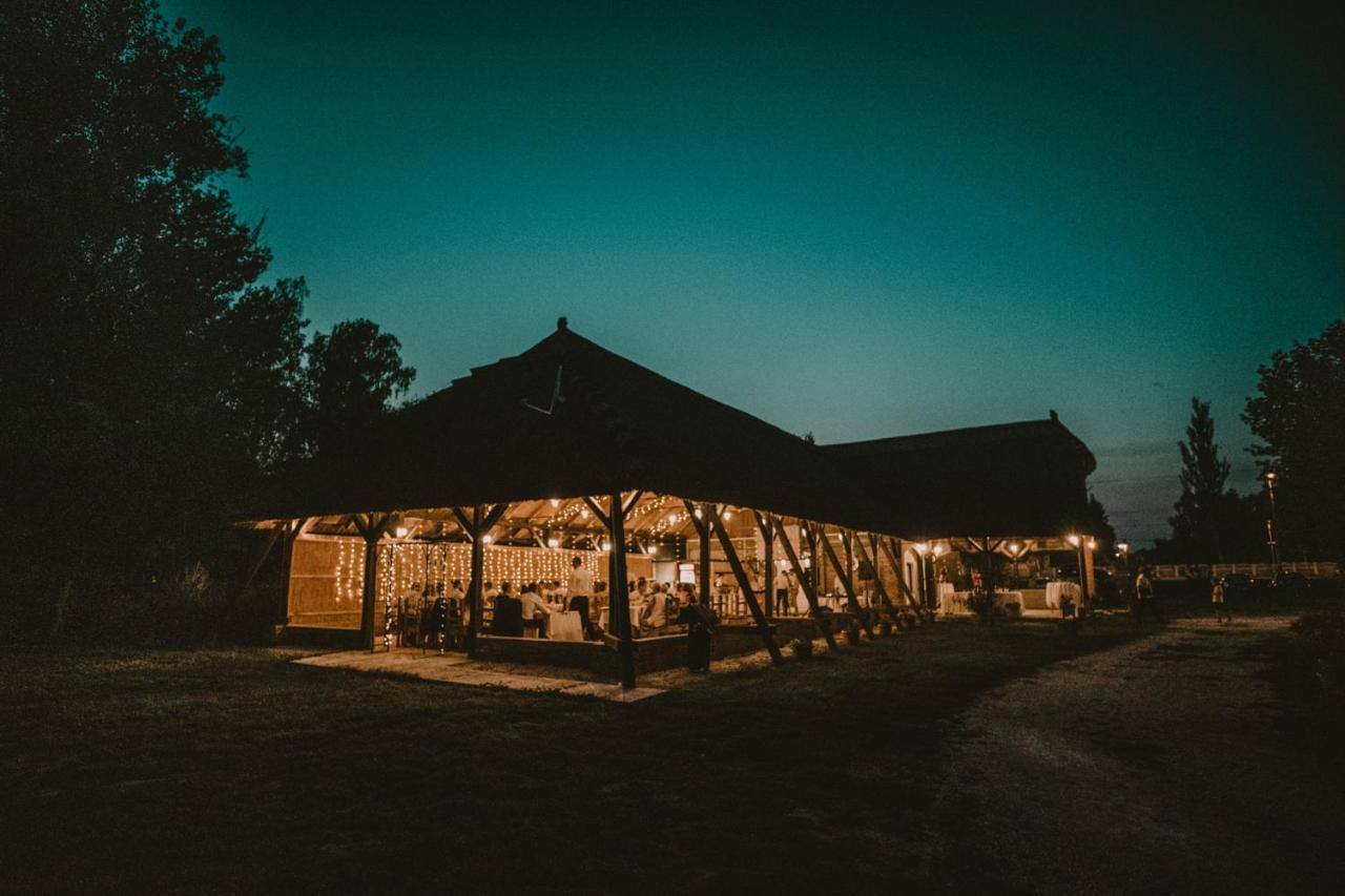Hotel Bohém Birtok és Csárda Zamárdi Esterno foto